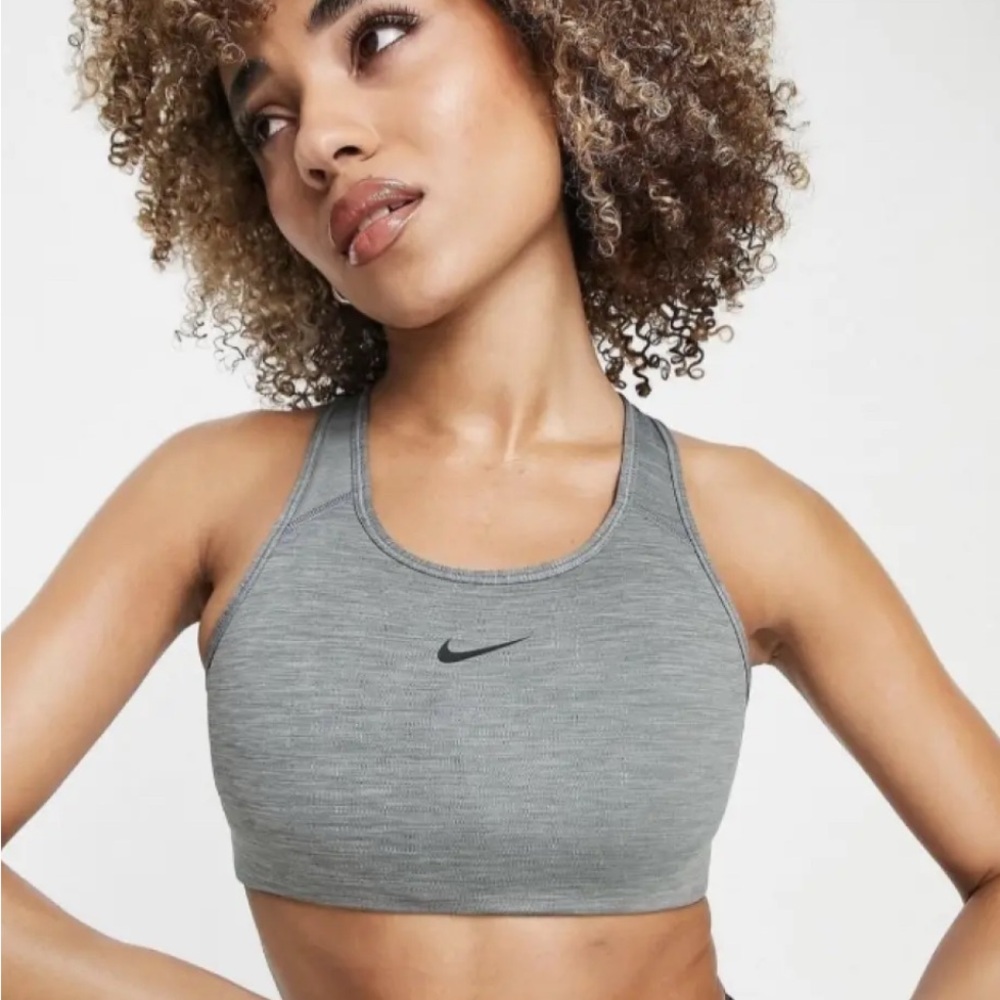 🎉NWT NIKE SWOOSH SPORTS BRA